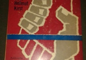 Camaradas, de Hans Hellmut Kirst.