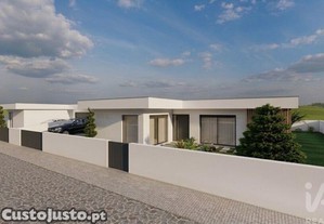 Casa / Villa T3 em Ferreiros, Prozelo E Besteiros de 208,00 m²
