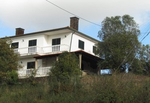 Moradia T5, em Venade e Azevedo, Caminha.