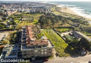 T1 Em Canidelo Com Terraço E Vista Mar, Junto À...