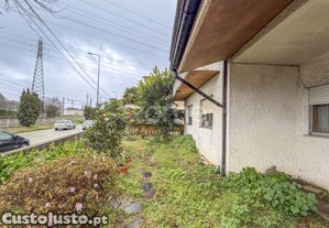 Andar De Moradia Junto Ao Metro De Fonte Do...