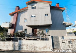 Moradia isolada T4 em Custóias, Leça do Balio e Guifões de 294 m²