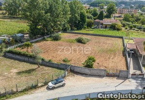 Terreno Urbanizável Com 1587M2 Em Grijó, V.N Gaia