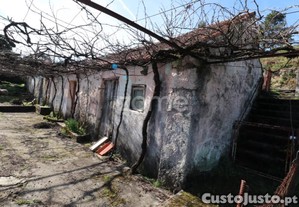Ruína Em Tabaçô, Arcos De Valdevez