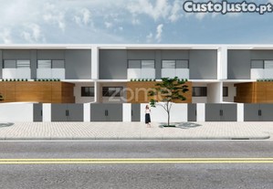 Moradia T3 Em Águas Santas, Maia