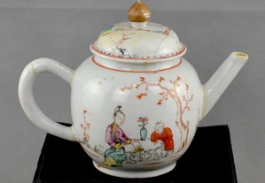 Bule Companhia das Índias em Porcelana da China, do período Qianlong - séc. XVIII 