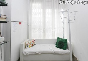 Loja Com Pip Favorável Para 2 Habitações