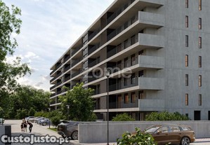 Apartamento T3 Com Suíte E Varanda Localizado...