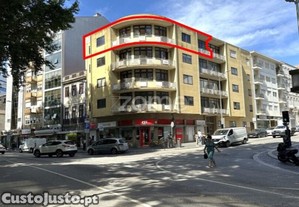 Apartamento T4 Na Rotunda Da Boavista, Porto