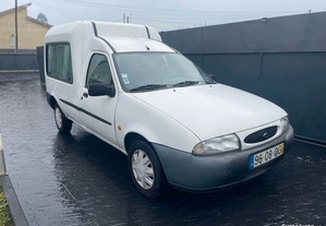 Ford Courier 1.8d 5 Lugares