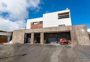 Casa / Villa T4 em Açores de 495,00 m²