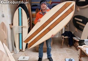 Pranchas de surf de madeira para decoração