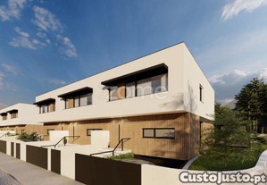 Moradia T3 Nova Fr.5, Com Piscina Em Fão,...