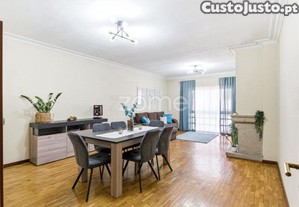 Apartamento T3 Com 151 M² | Com Garagem | Vila...