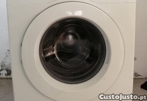 Máquina lavar roupa