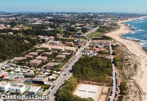 Moradia T4 No Empreendimento 'Madalena Vila...