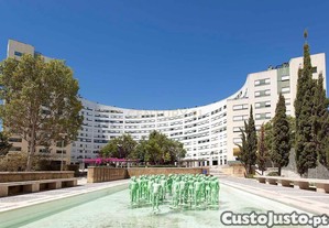 Apartamento T3 no Parque das Nações, com 2 WCs e parqueamento