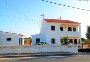 Algarve - Vila Galé Moradia T5 + 2 + garagem e terreno