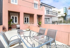 Moradia T4+1 Renovada, Junto À Av. Da Boavista...