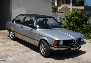 BMW 316 E21 5-velocidades, bom estado 1980