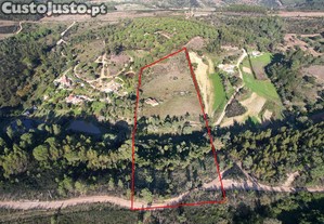 Quinta com runa em S. Teotnio, Relva Grande