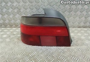 FAROLIM TRASEIRO ESQUERDO BMW serie 5 berlina e39 1995 2496297