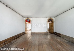 Apartamento T0+1 Duplex Traseiras Cedofeita...