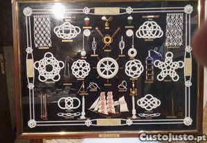 Bonito quadro decorativo de n�s e coxins marinheiros e cordas