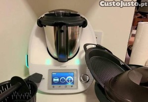 Thermomix TM5 com todos os acessórios originais