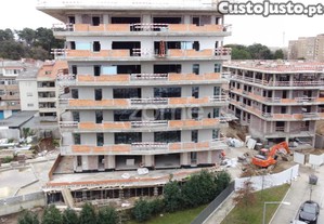 Loja Nova Em Construção, Com 98,16M2 Em Ramalde...