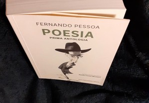 Poesia de Fernando Pessoa em italiano: Prima Antologia. Estado impecável.