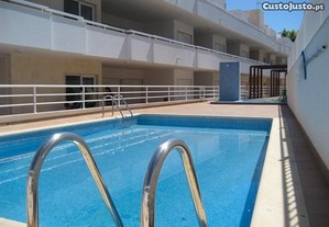 CTA165-Apartamento T2 com piscina em Santa Luzia