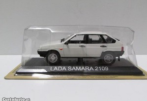 LADA Samara 2109 (1984) - Miniatura escala 1/43