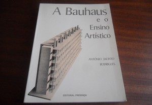 "A Bauhaus e o Ensino Artístico" de António Jacinto Rodrigues - 1ª Edição de 1989