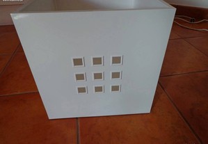caixa quadrada nova, branca