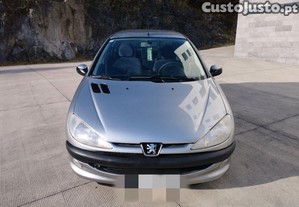 Peugeot 206 1.1 - 02