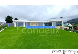Moradia De Luxo Trrea Calheta A 300M De...