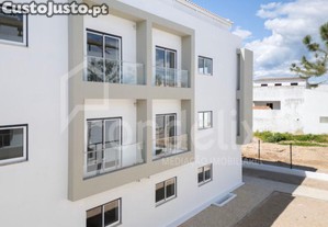 Apartamento T3 Novo Com Varanda Em Conceio E...