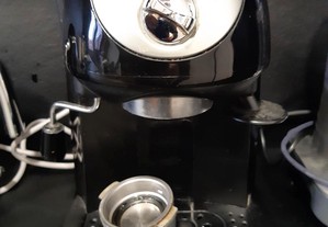 Máquina de Café DéLonghi