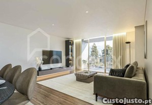 Apartamento T3 Localizado No Edifcio Hinton No...