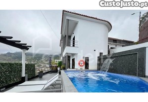 Moradia T3 E T1 No Arco Da Calheta Com Piscina