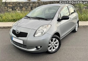 Toyota Yaris 1.0 VVTI Rock in Rio Gasolina  - 09