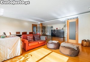 Apartamento T4 - Lamaes