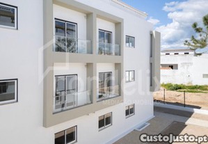 Apartamento T3 Novo Com Varanda Em Conceio E...