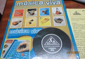 Jogo vintage - Música viva