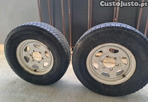 2 Jantes com pneus 235/75/15R15 FULDA