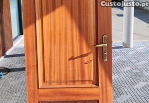 Porta madeira maciça mogno sapel