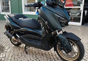 Yamaha X MAX 300