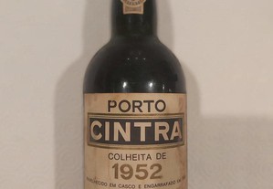 Garrafa de vinho do Porto Cintra colheita 1952