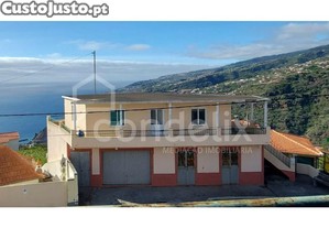 Moradia T2 Com Vista Mar Desafogada